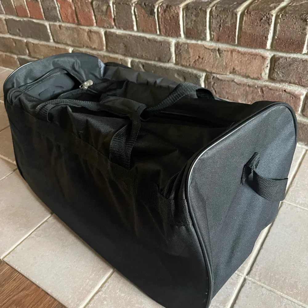 Men’s Black Duffel Bag